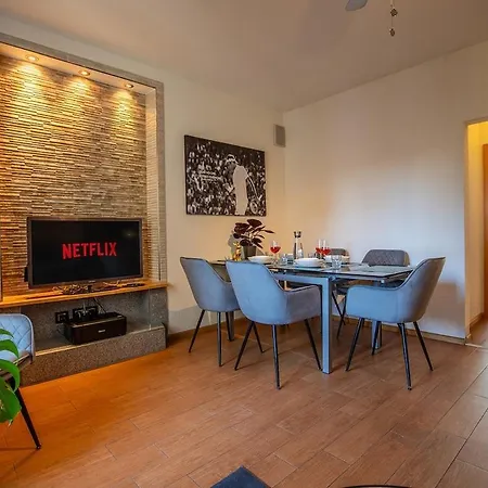Special Roger F Rabbit 2 Apartment, Roche Towers, 10-star Apartment *