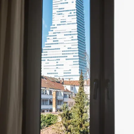 Special Roger F Rabbit 2 Apartment, Roche Towers, 10-star Basel