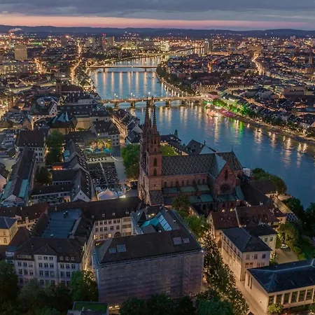 Special Roger F Rabbit 2 Apartment, Roche Towers, 10-star * Basel